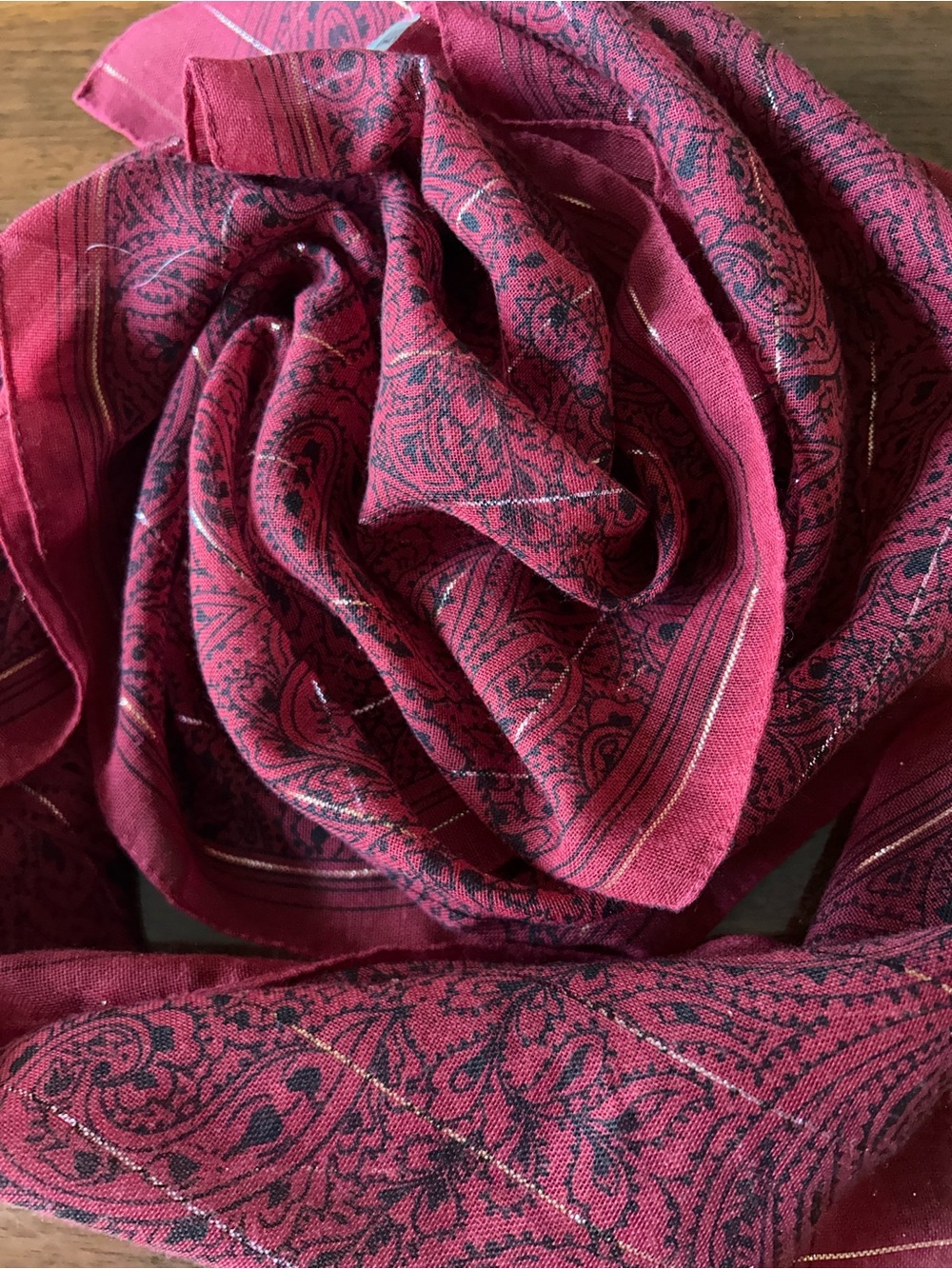 Burgundy Paisley Scarf with Metallic Thread Italian 10“ x 53“